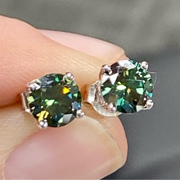 Certified 1 Carat Green Diamond Stud Earrings ~ Authentic Moissanite Studs - Picture 2 of 10